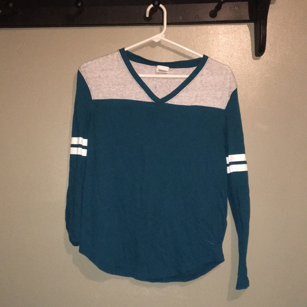 Long sleeve Victoria secrets shirt